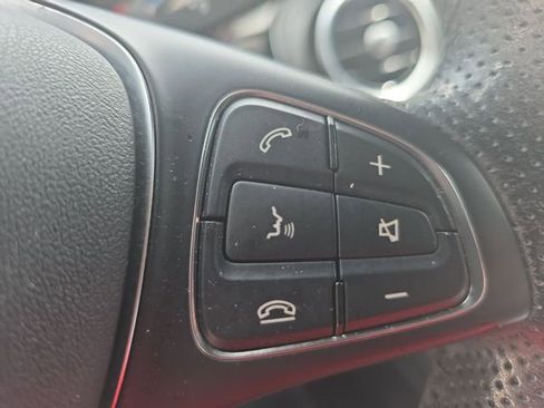 Used 2019 Mercedes-Benz GLC 300 image 19