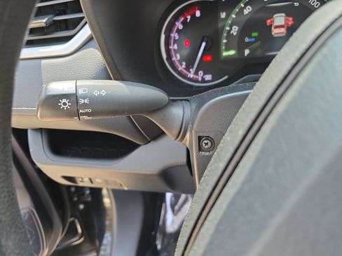 Used 2023 Toyota RAV4 XLE image 27