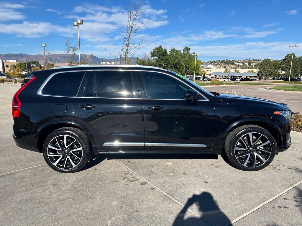 Used 2024 Volvo XC90 B6 Plus AWD/4WD image 8