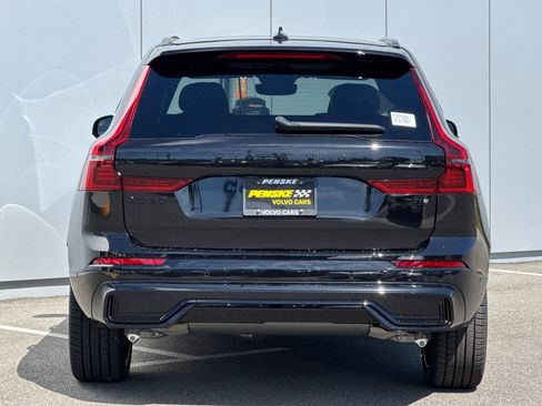 New 2026 Volvo XC60 T8 Ultra w/ Climate Package AWD/4WD image 4