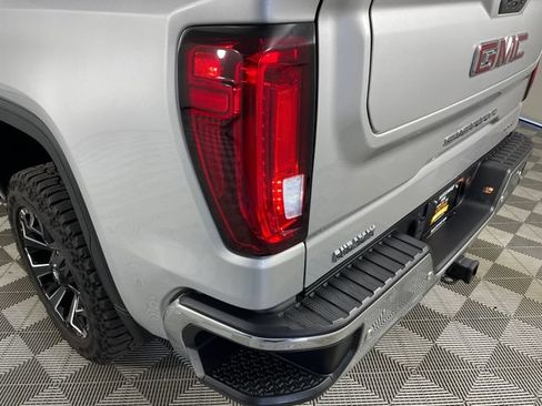 Certified 2021 GMC Sierra 1500 SLT w/ SLT Premium Plus Package AWD/4WD image 18