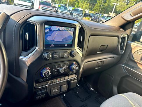 Used 2020 Chevrolet Silverado 2500 LT w/ Fleet Comfort Package image 36