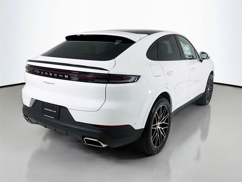 New 2026 Porsche Cayenne Coupe AWD/4WD image 26