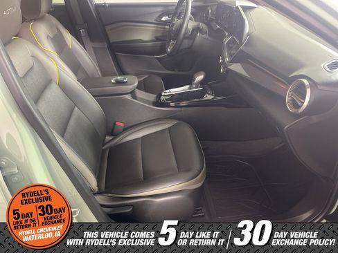 Certified 2025 Chevrolet Trax ACTIV w/ Driver Confidence Package image 16