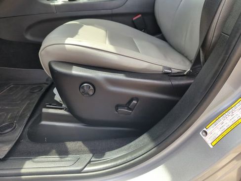 Used 2021 Jeep Grand Cherokee Laredo AWD/4WD image 12