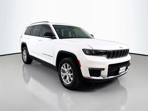 Used 2022 Jeep Grand Cherokee L Limited w/ Trailer Tow Group (B) AWD/4WD image 4
