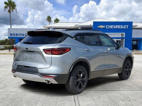 New 2026 Chevrolet Blazer LT w/ Convenience Package FWD image 4
