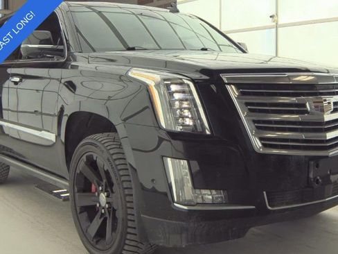 Used 2020 Cadillac Escalade Platinum image 1