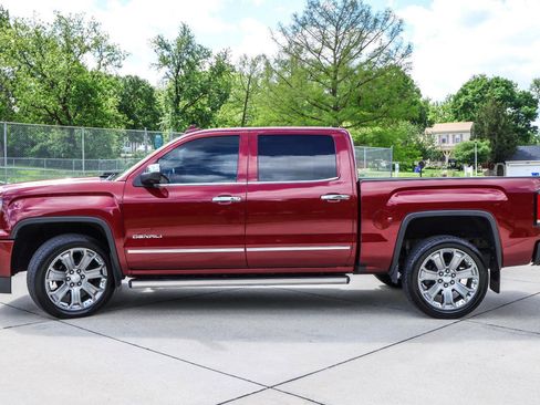 Used 2017 GMC Sierra 1500 Denali w/ Denali Ultimate Package AWD/4WD image 4
