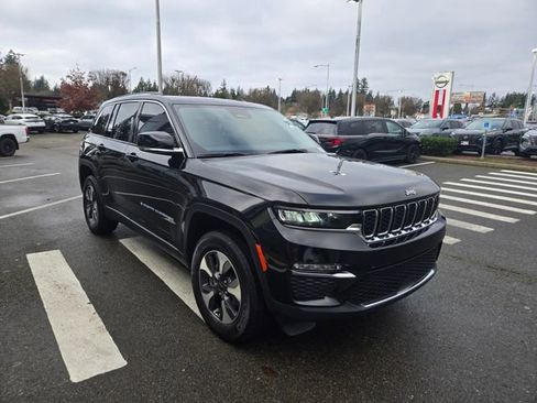 Used 2022 Jeep Grand Cherokee Limited 4xe image 4