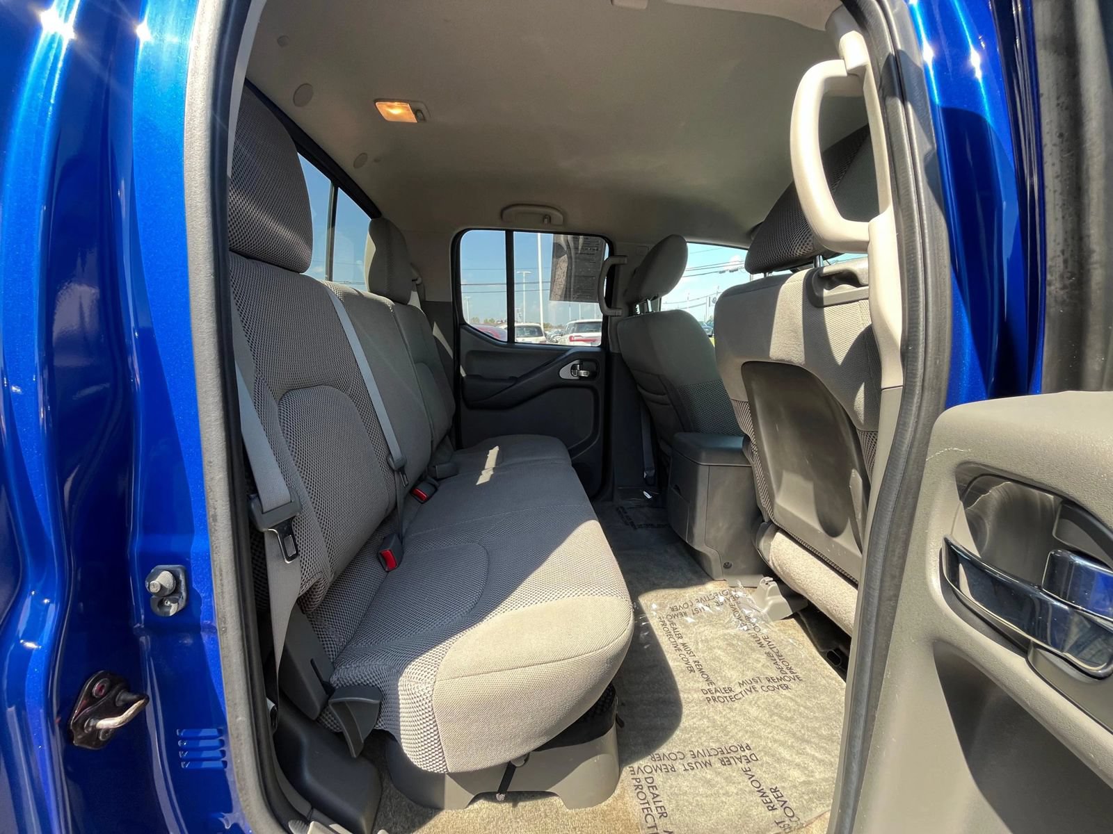 Used 2014 Nissan Frontier SV w/ SV Value Truck Package AWD/4WD image 36