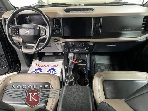 Used 2022 Ford Bronco Wildtrak image 13