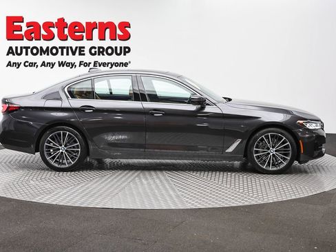 Used 2023 BMW 530i w/ Convenience Package RWD image 4