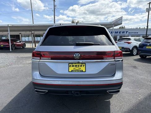 Used 2024 Volkswagen Atlas SE AWD/4WD image 4