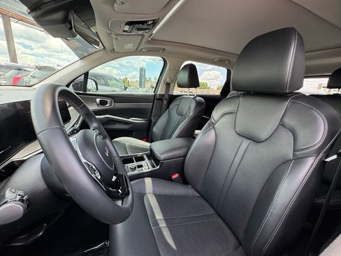 Used 2024 Kia Sorento X-Line EX AWD/4WD image 16