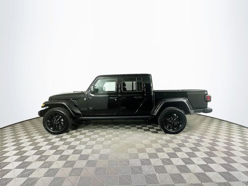 Certified 2024 Jeep Gladiator Sport image 7