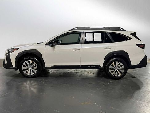 Used 2024 Subaru Outback Premium image 6