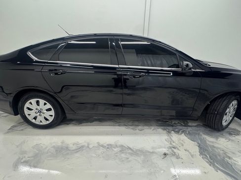 Used 2019 Ford Fusion S FWD image 10