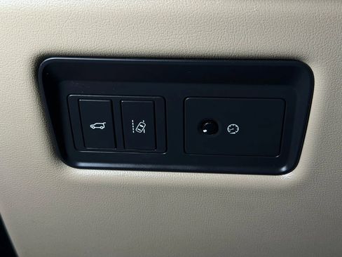 Used 2016 Land Rover Range Rover Sport HSE AWD/4WD image 32