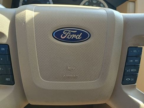 Used 2011 Ford Escape Limited w/ 302A Rapid Spec Order Code FWD image 12