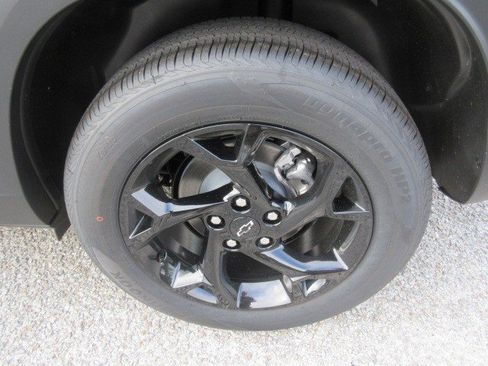 Used 2026 Chevrolet Trax LT w/ Driver Confidence Package FWD image 11