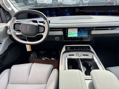 New 2026 Lincoln Navigator L Reserve AWD/4WD image 28