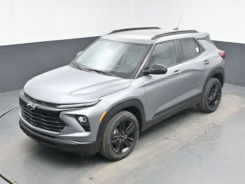New 2026 Chevrolet TrailBlazer LT w/ Midnight Edition FWD image 32