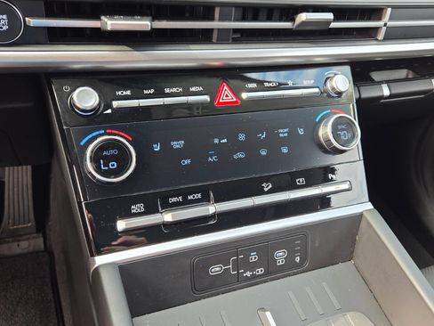 Certified 2026 Hyundai Santa Fe SEL FWD image 22