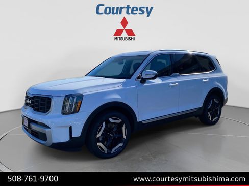 Used 2025 Kia Telluride S AWD/4WD image 1