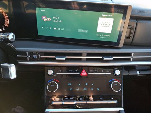 New 2026 Hyundai Santa Fe SE image 8