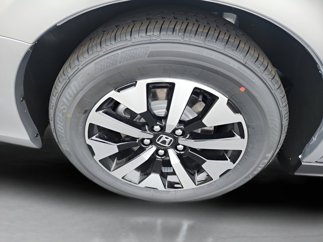 New 2027 Honda Odyssey EX-L image 8