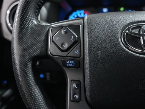 Used 2021 Toyota Tacoma TRD Off-Road AWD/4WD image 14