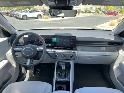 Certified 2026 Hyundai Kona SE AWD/4WD image 24