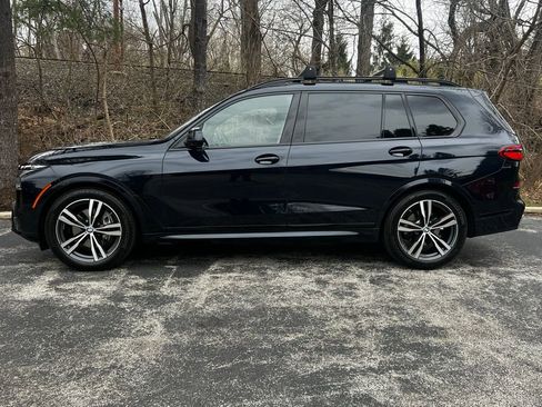 Used 2025 BMW X7 xDrive40i w/ M Sport Package image 3
