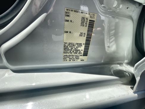 Used 2023 Nissan Altima 2.5 SV FWD image 31