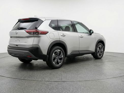 Used 2025 Nissan Rogue SV FWD image 9