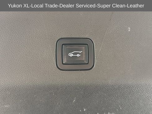 Used 2022 GMC Yukon XL SLT w/ SLT Luxury Package image 19