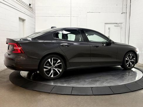 Used 2024 Volvo S60 B5 Core FWD image 6