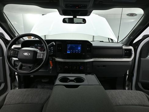Used 2024 Ford F250 XLT w/ FX4 Off-Road Package AWD/4WD image 19