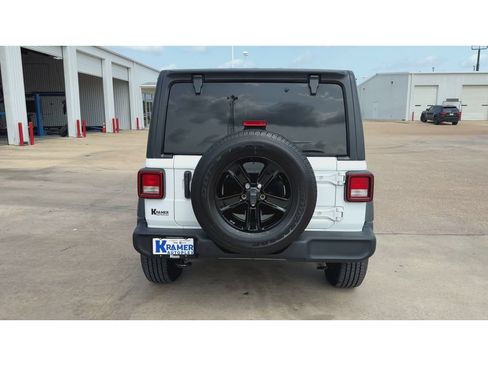 Used 2021 Jeep Wrangler Unlimited Sport AWD/4WD image 7