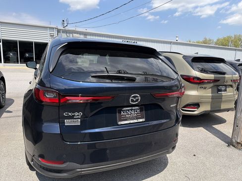 New 2026 MAZDA CX-90 3.3 Turbo w/ Preferred Package AWD/4WD image 10