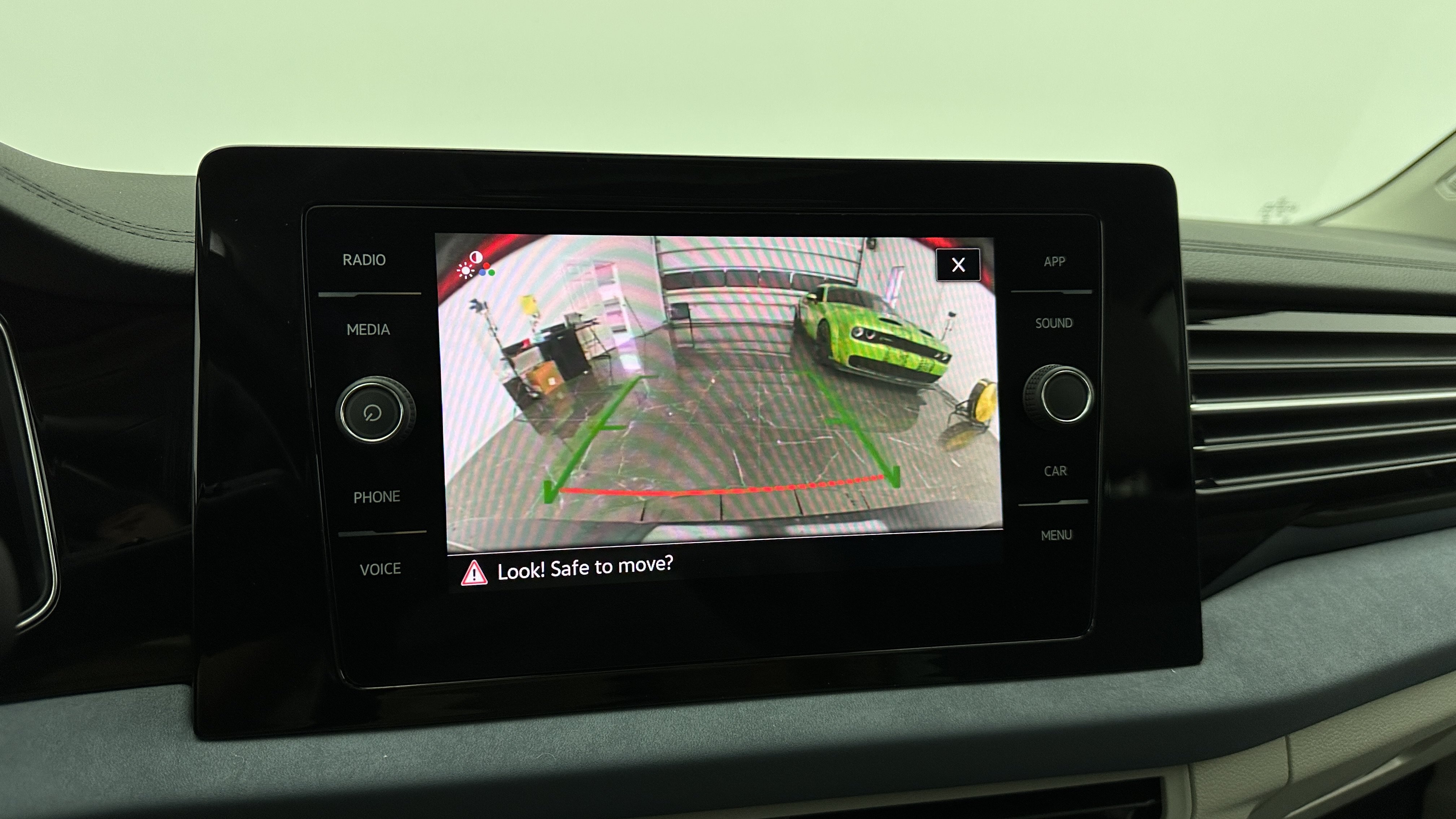 Used 2026 Volkswagen Jetta SE FWD image 22