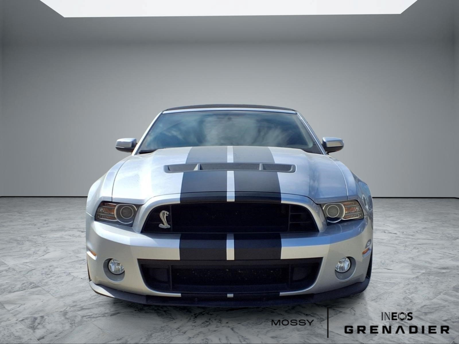 Used 2013 Ford Mustang Shelby GT500 w/ Electronics Pkg RWD image 3