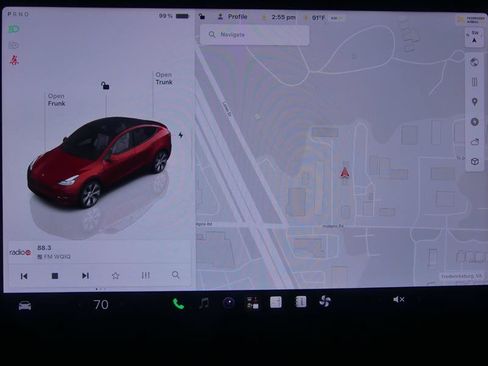 Used 2023 Tesla Model Y AWD image 11