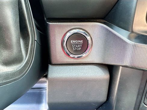 Used 2023 Ford F250 Platinum AWD/4WD image 13