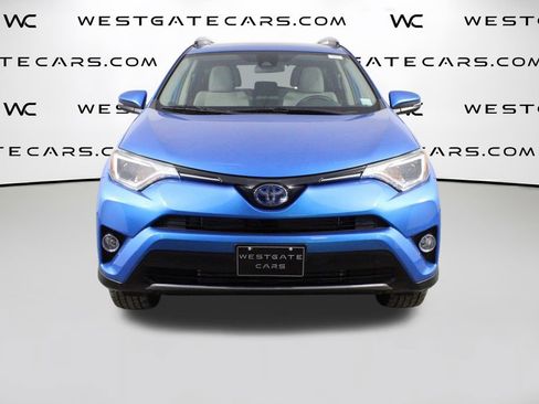 Used 2017 Toyota RAV4 XLE image 4