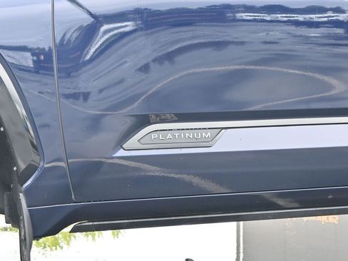 Used 2023 Toyota Tundra Platinum AWD/4WD image 12