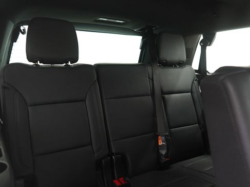 Used 2025 Chevrolet Tahoe LT AWD/4WD image 14