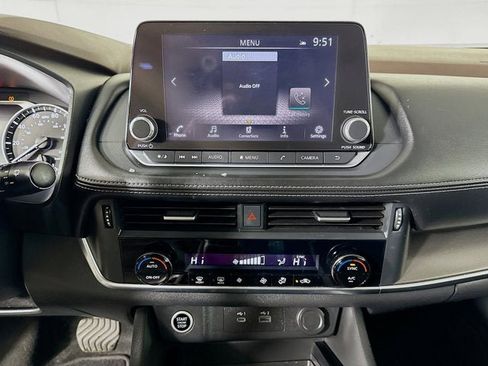 Certified 2023 Nissan Rogue SV image 12