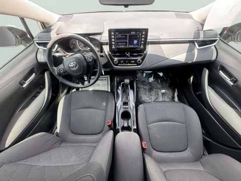 Used 2021 Toyota Corolla LE FWD image 48